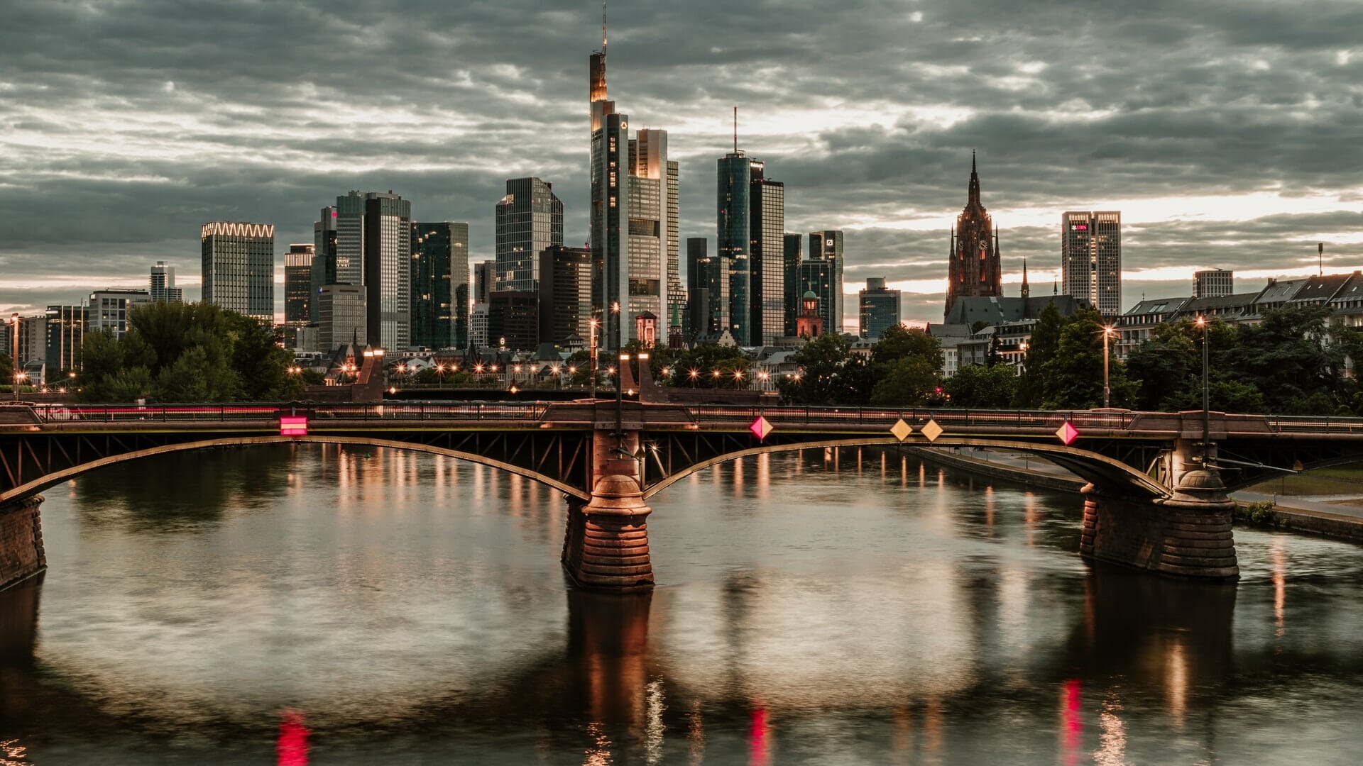 Restaurant Franziska Frankfurt – für Liebhaber (nicht nur) kulinarischer Höhen